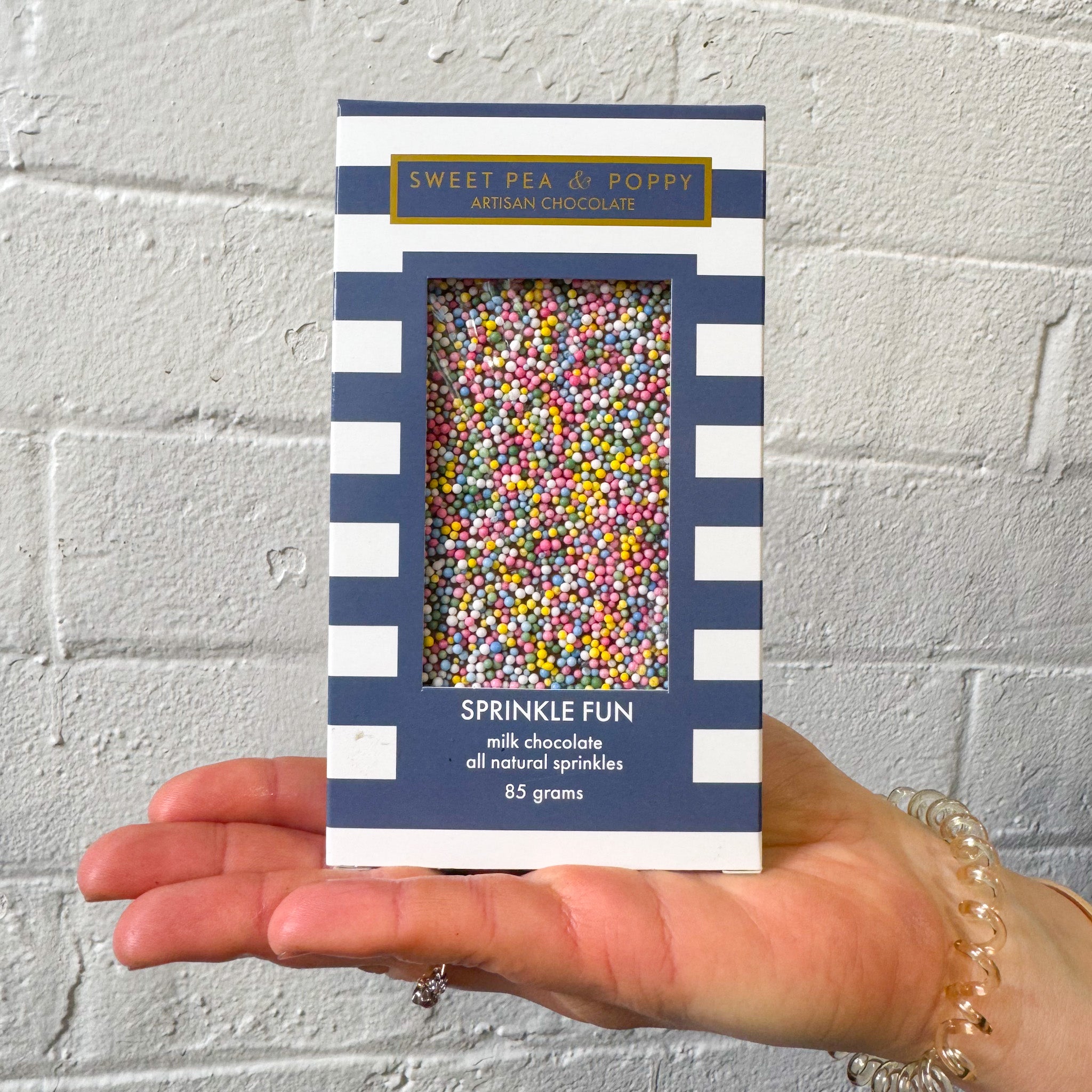 Sprinkle chocolate
